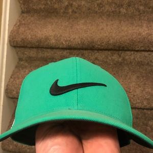 Nike golf hat